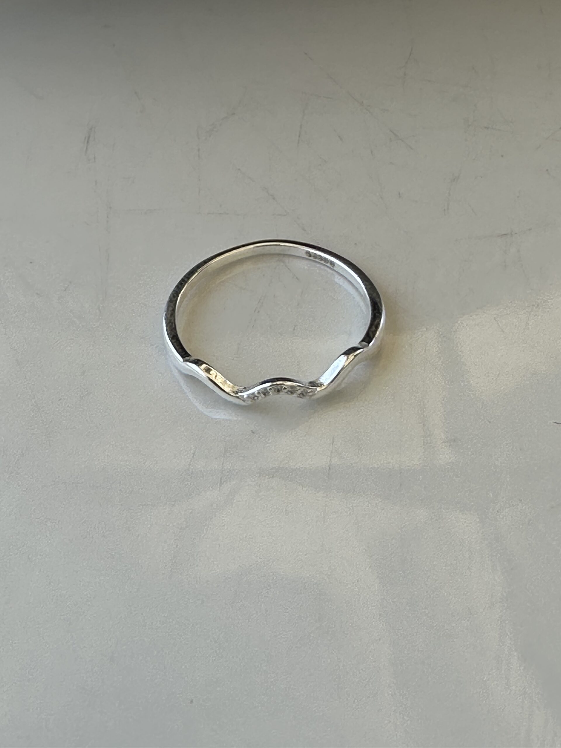 anillo de plata ondas